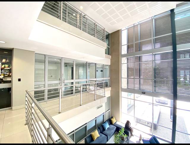 452M² OFFICE TO LET IN FOURWAYS